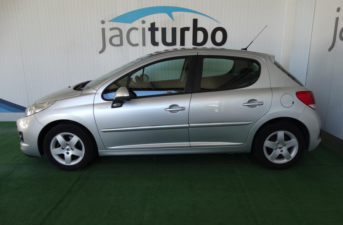 PEUGEOT 207 1.4 HDi SE 200 Anos