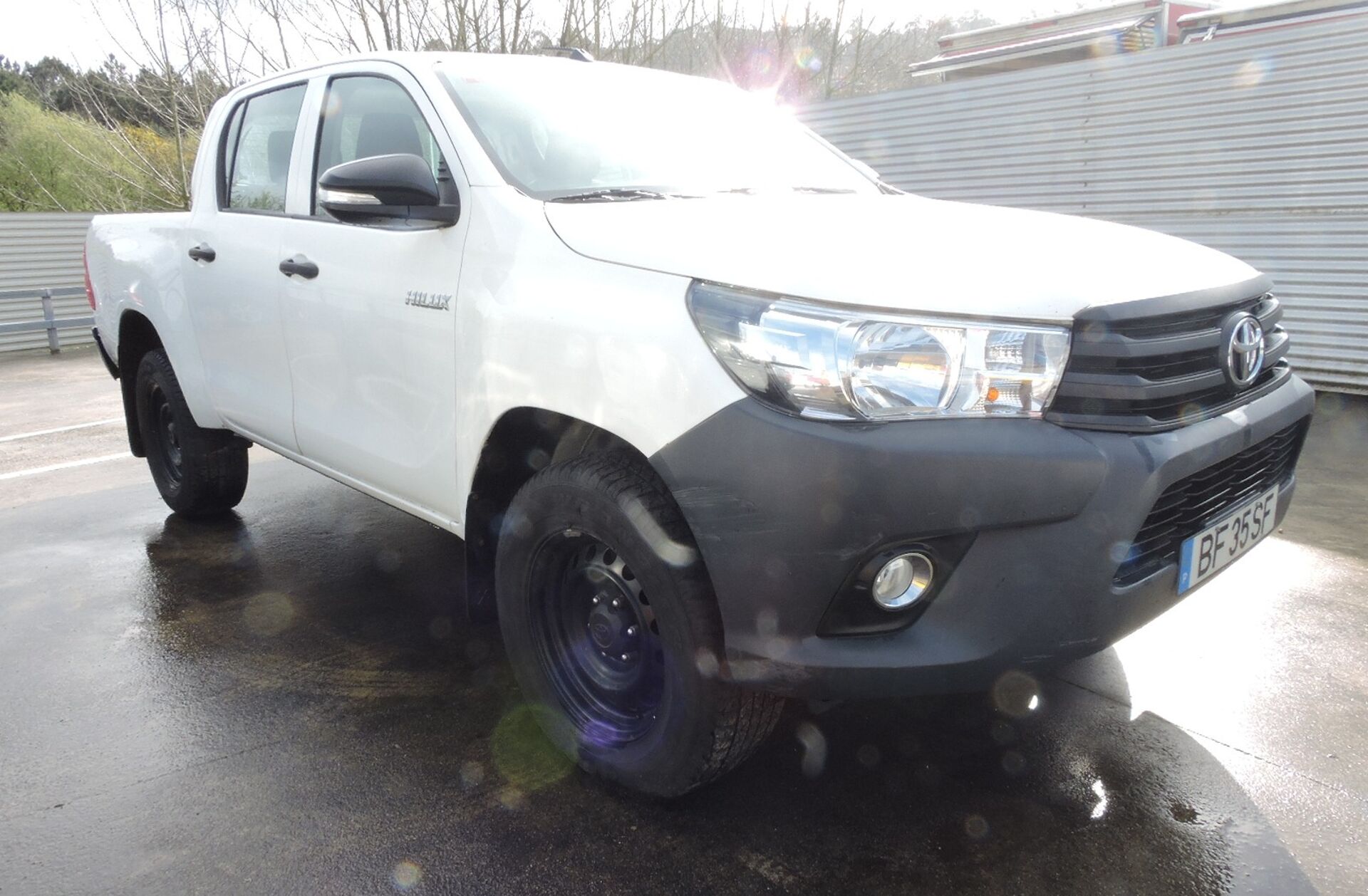 TOYOTA Hilux 2.4 D-4D 4WD CD Tracker