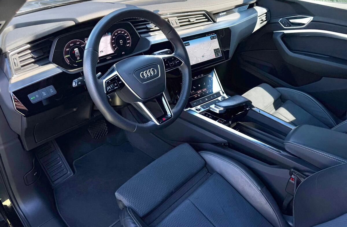 AUDI e-tron SB 55 quattro S line