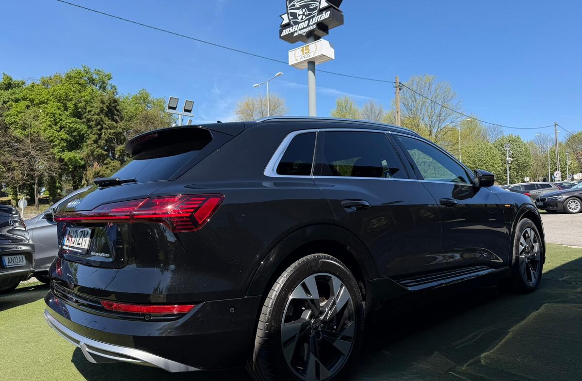 AUDI e-tron SB 55 quattro S line