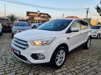 FORD Kuga 1.5 TDCi Titanium