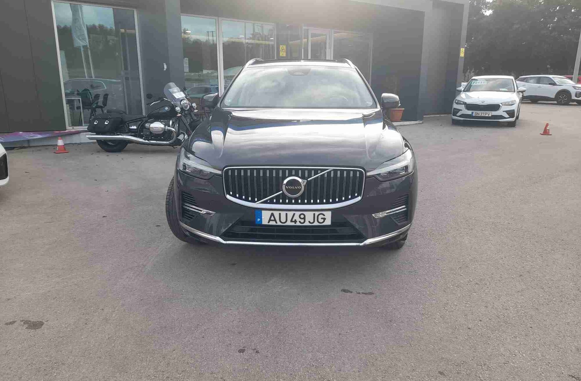 VOLVO XC60 2.0 T6 PHEV Plus Bright AWD