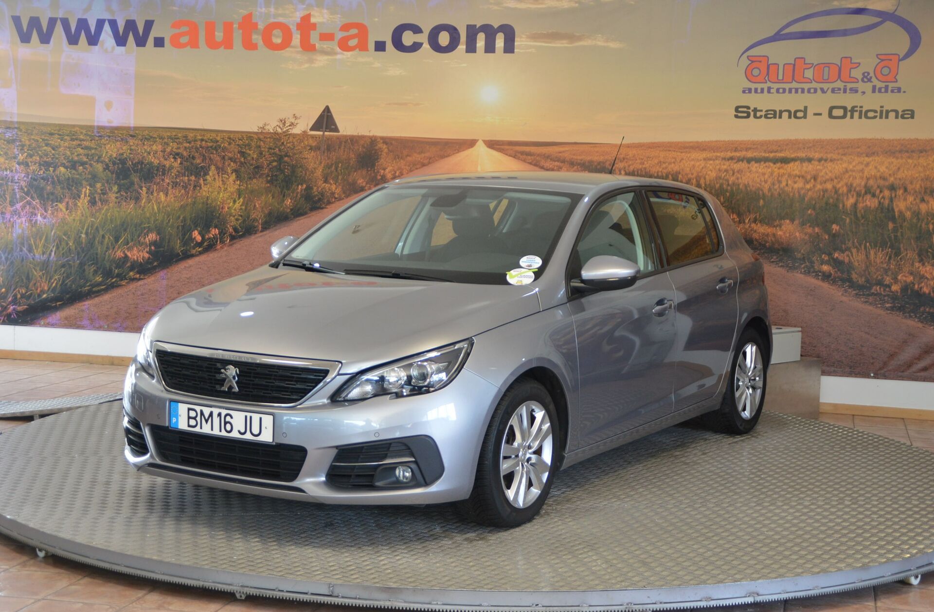 PEUGEOT 308 1.2 PureTech Active