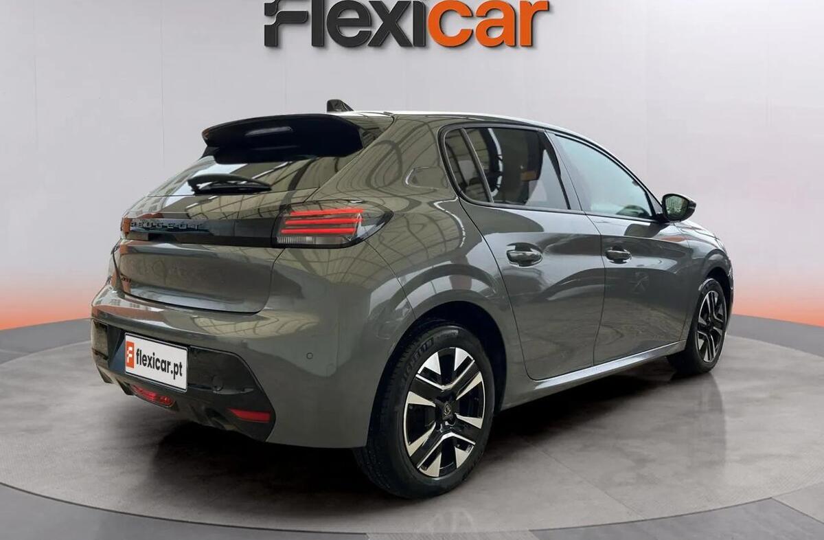 PEUGEOT 208 1.2 PureTech Allure