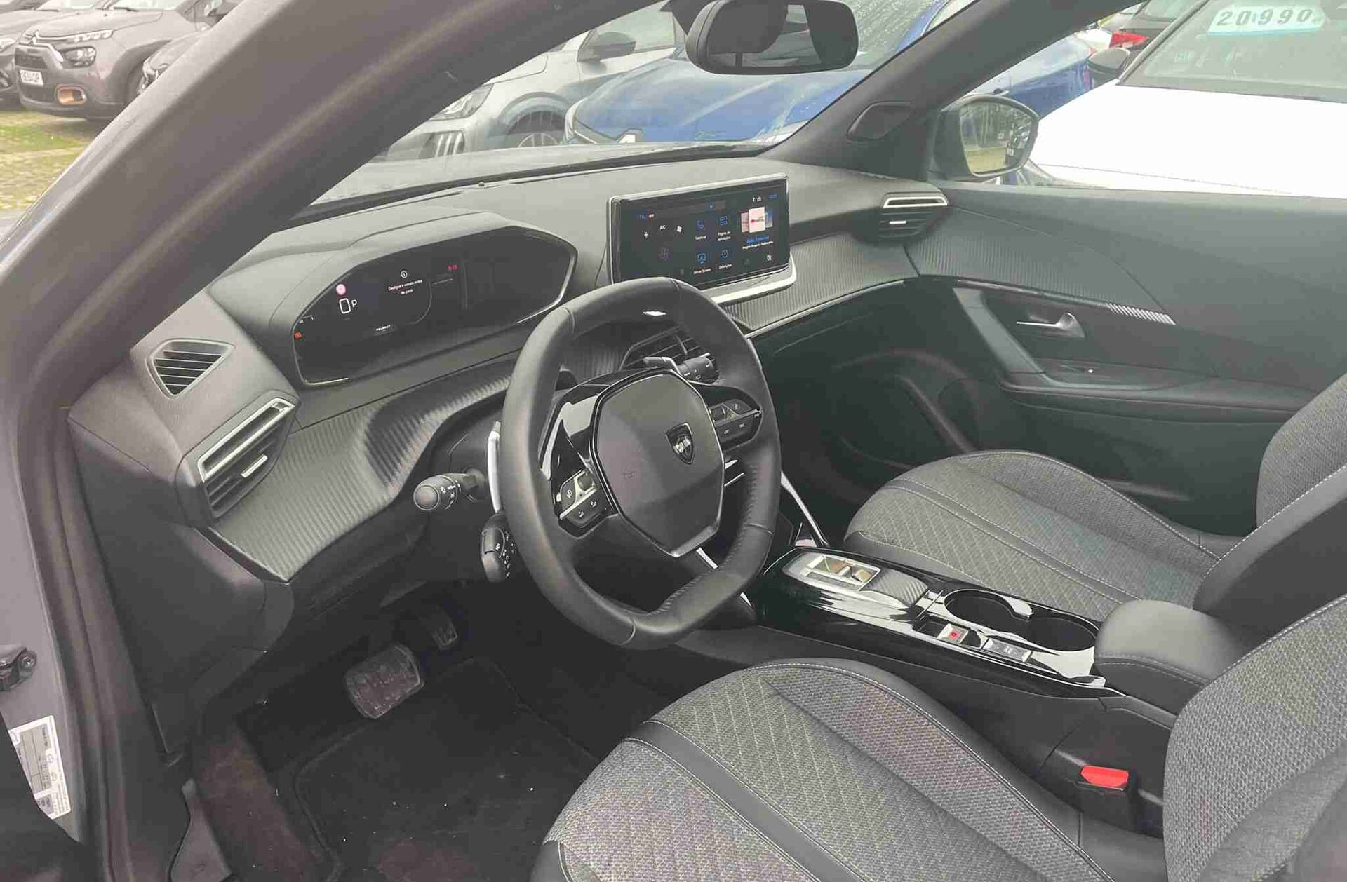 PEUGEOT 2008 1.2 Hybrid Allure e-DCS6