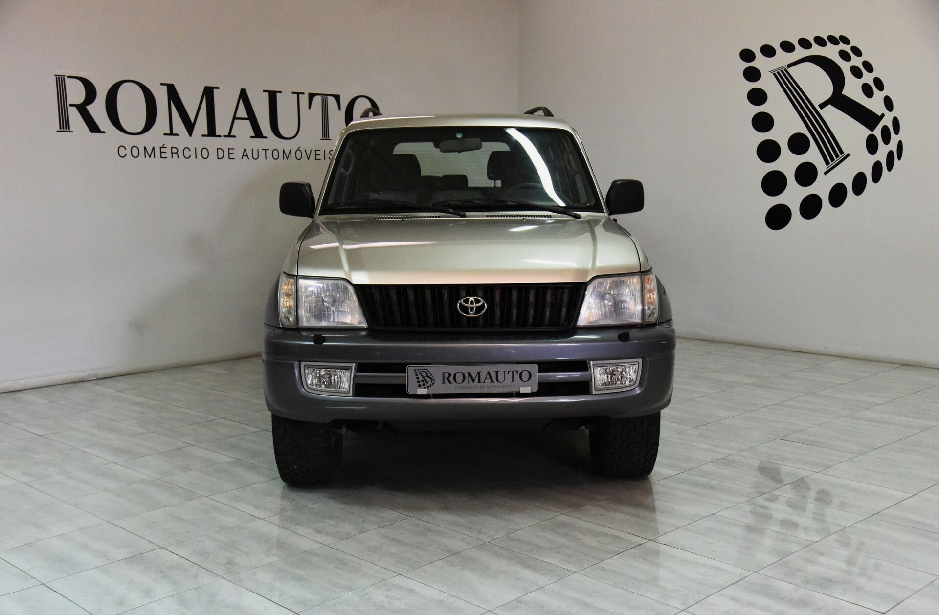 TOYOTA Land Cruiser 3.0 TD Pack 2