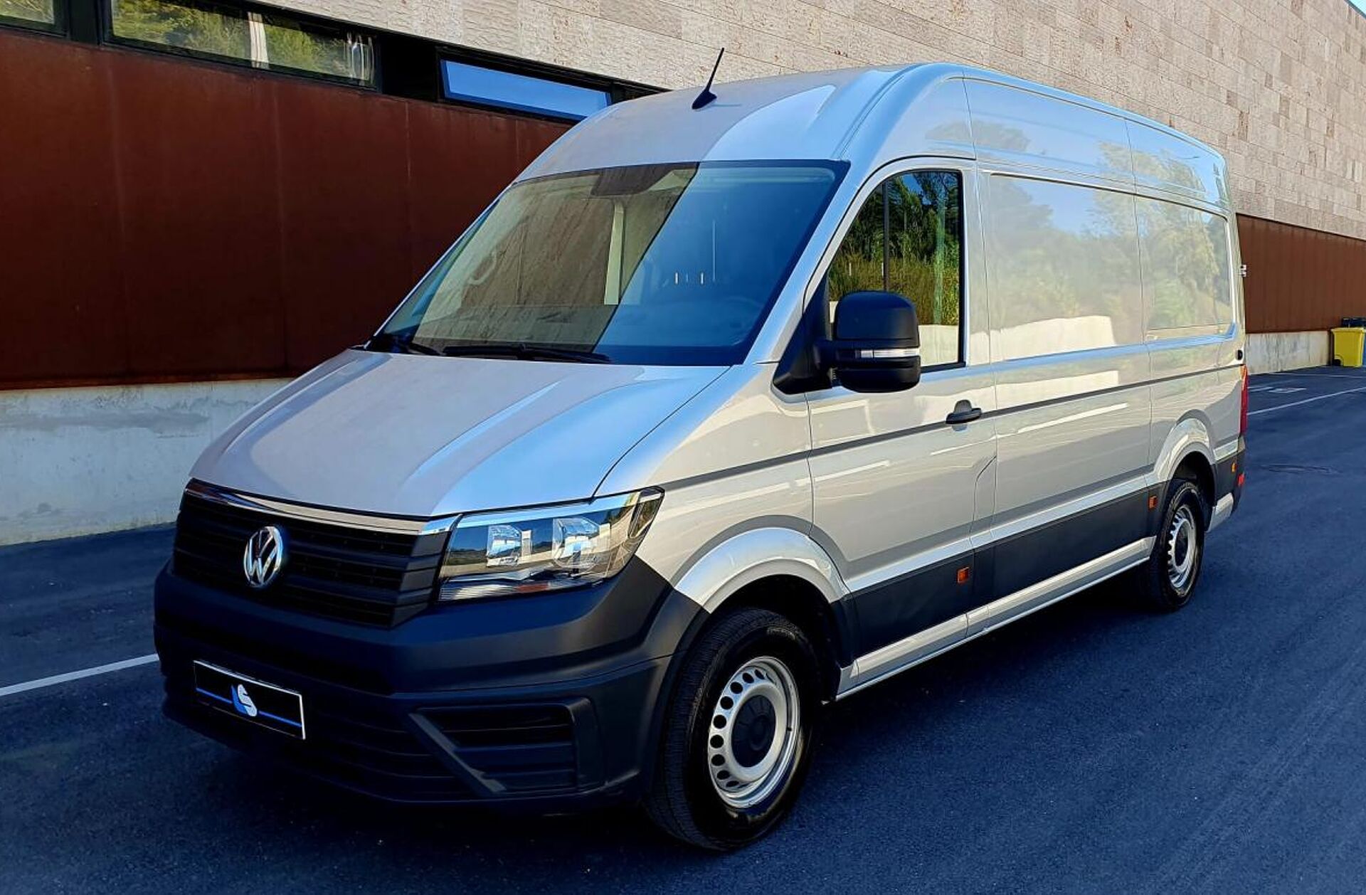 VOLKSWAGEN Crafter 35 2.0 TDI L3H2 Médio TB
