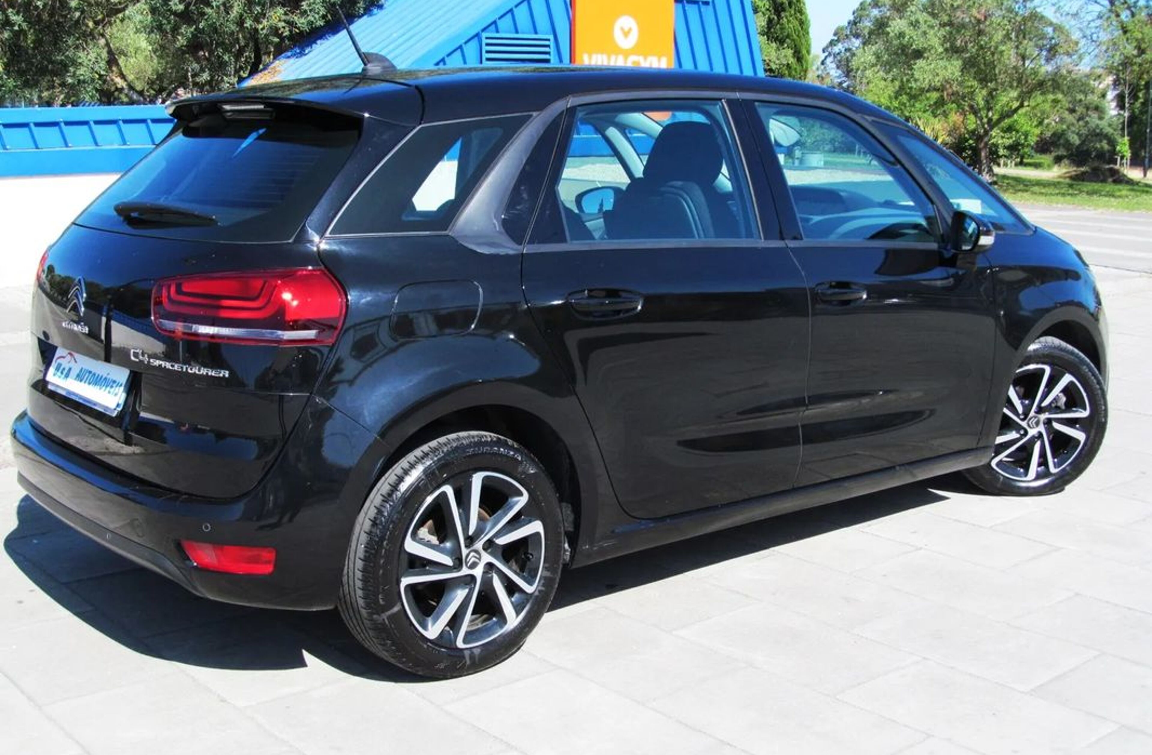 CITROEN C4 1.5 BlueHDi Shine EAT8