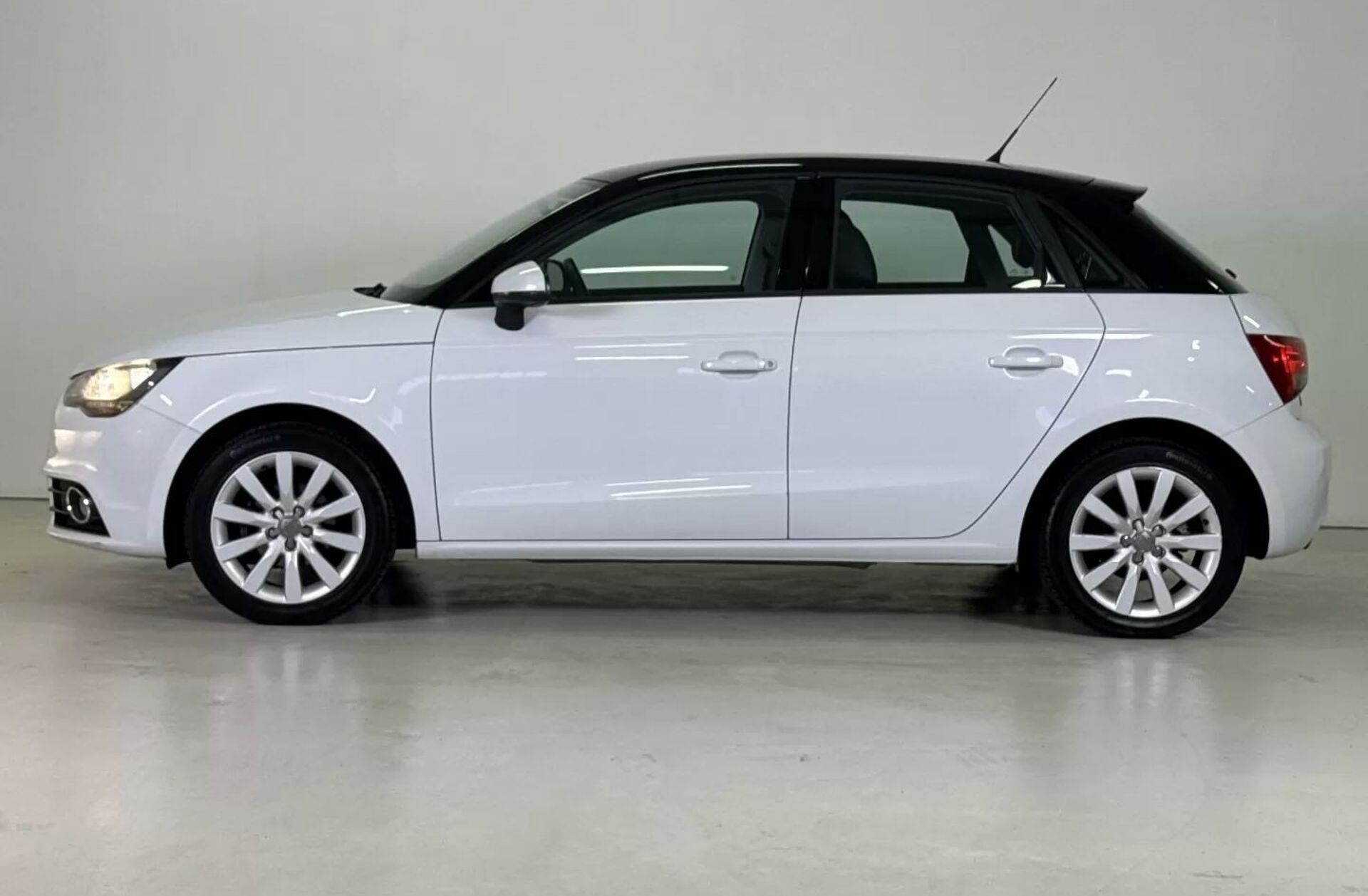 AUDI A1 1.6 TDi Advance