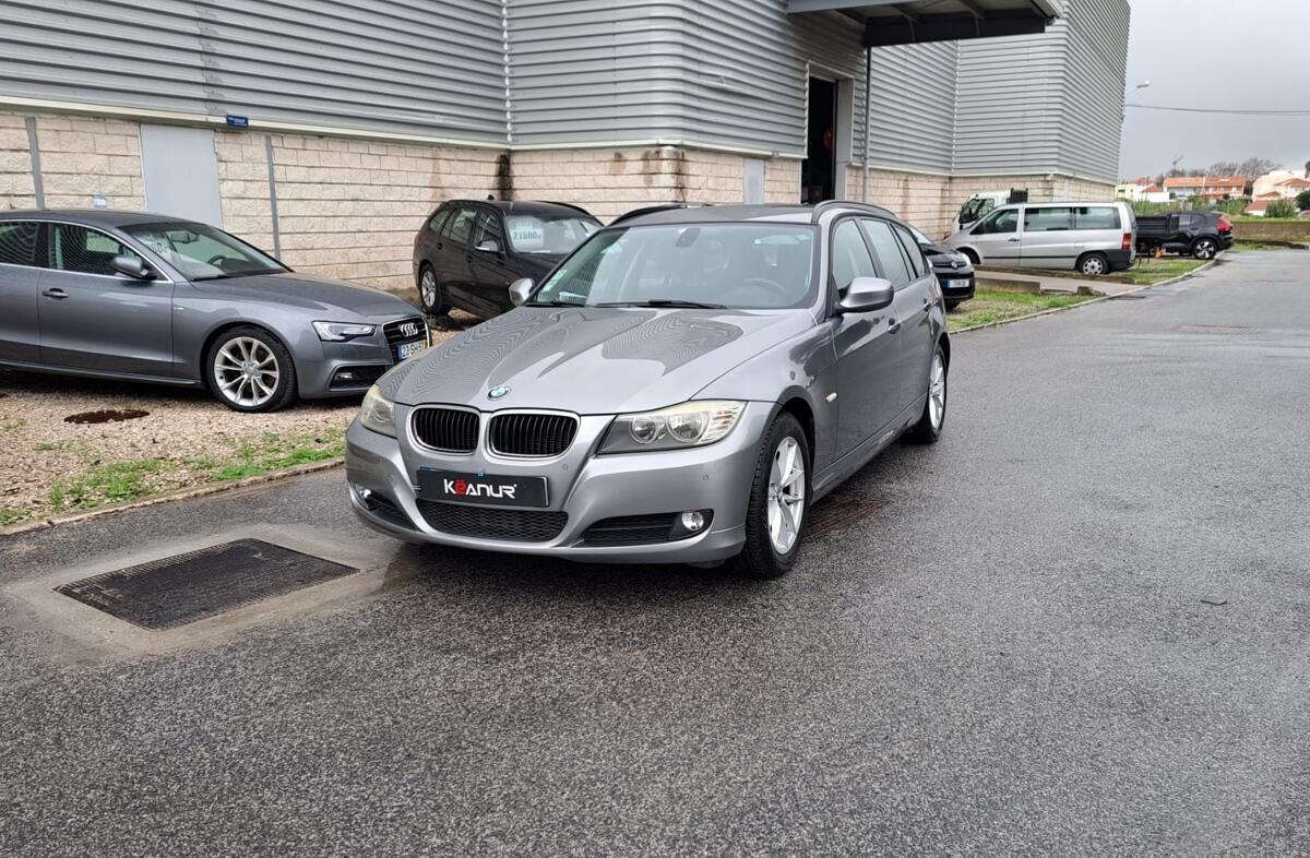 BMW Serie-3 320 d Touring LifeStyle Auto