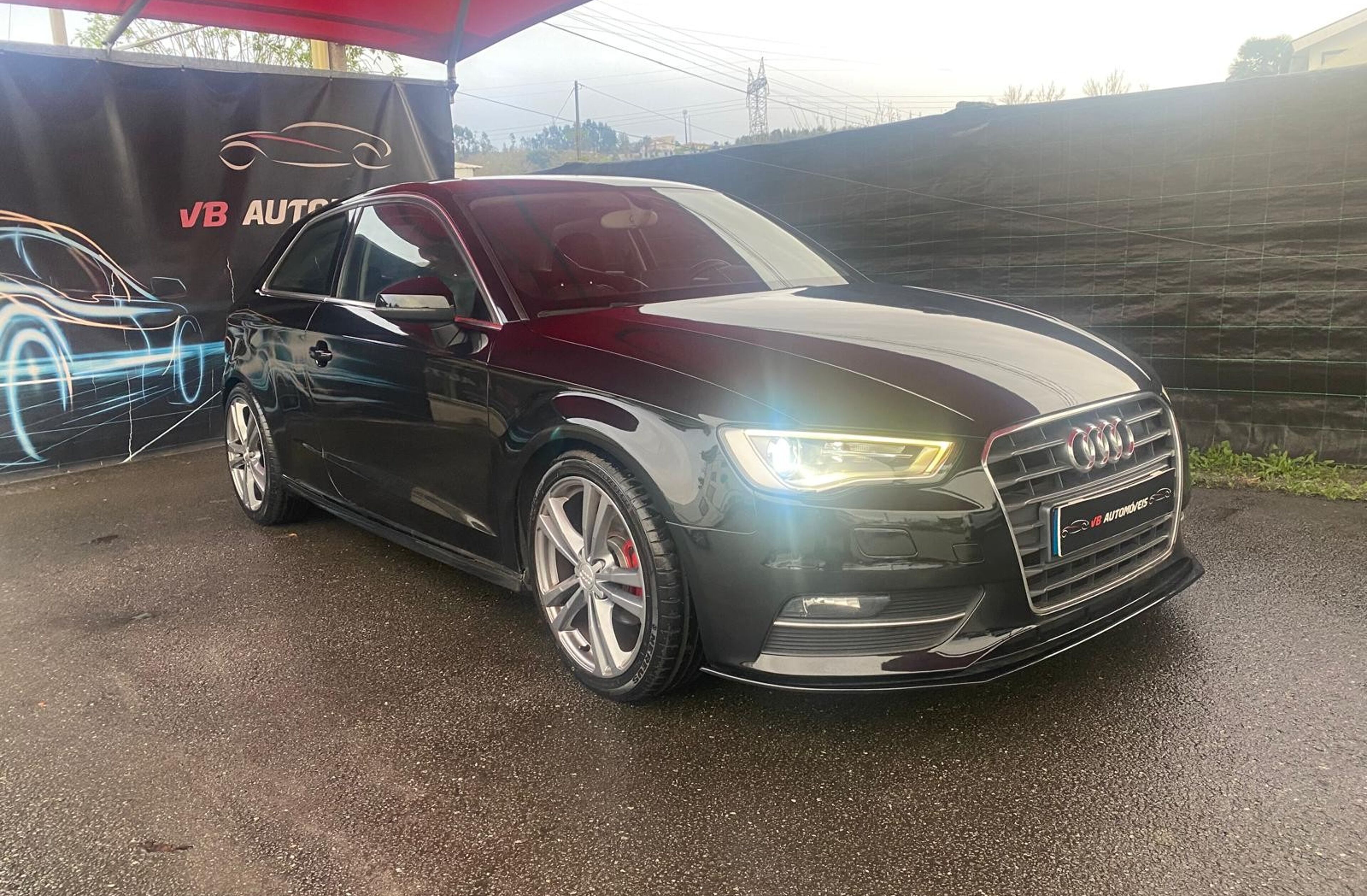 AUDI A3 1.6 tdi s-line s-tronic