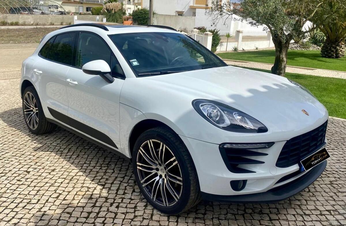 PORSCHE Macan S