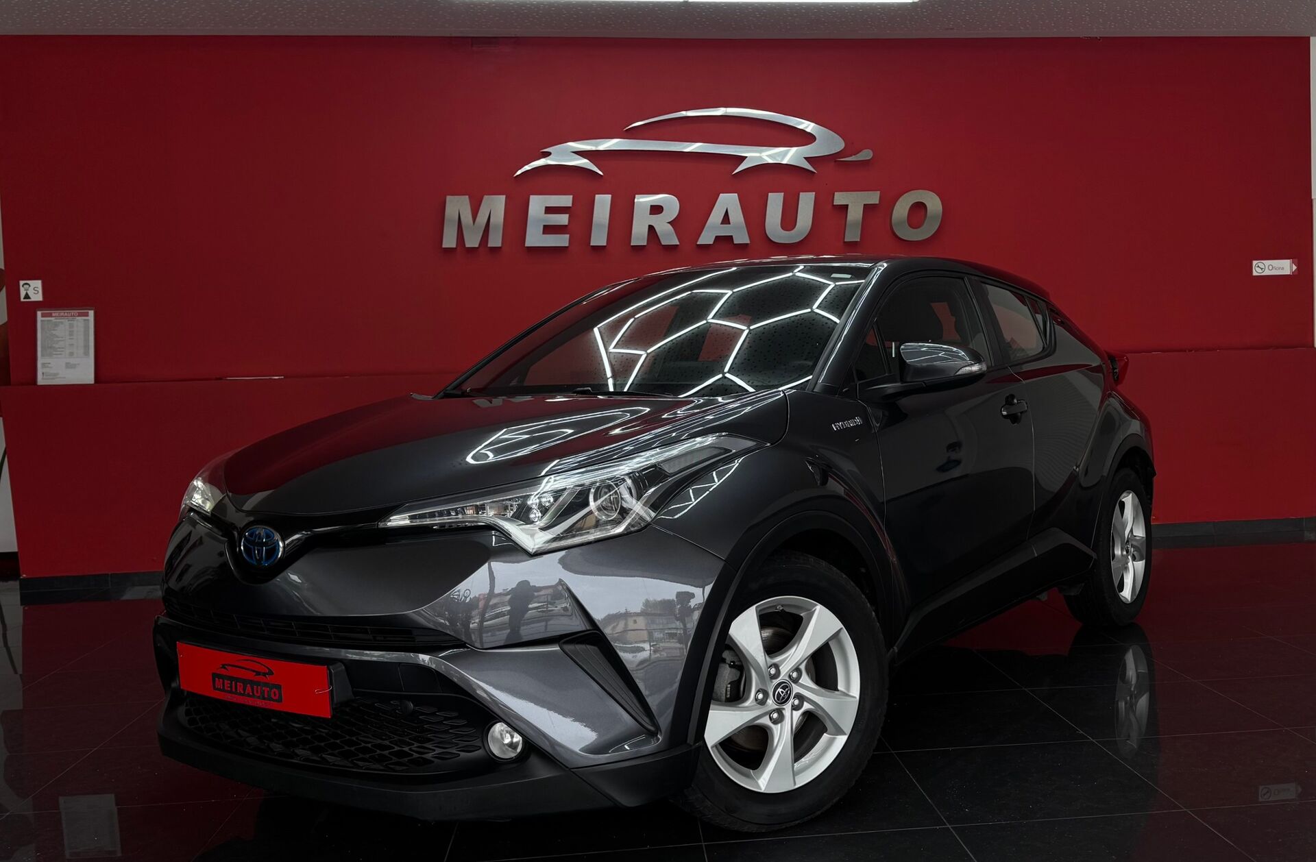 TOYOTA C-HR 1.8 Hybrid Comfort