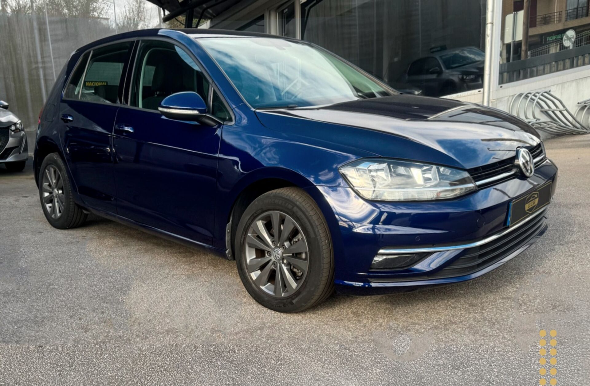 VOLKSWAGEN Golf V.1.6 TDI Confortline