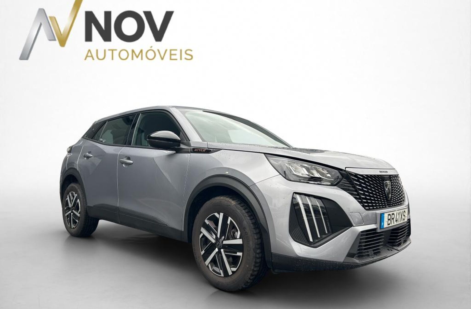 PEUGEOT 2008 1.2 PureTech Style