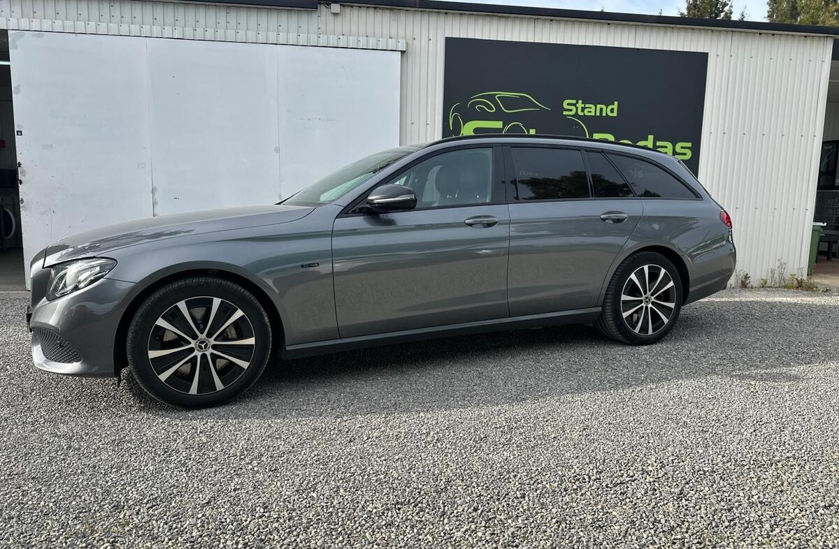 MERCEDES Classe E E 300 de Avantgarde