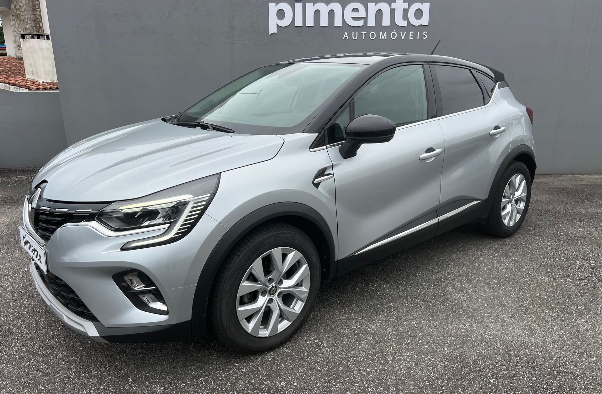 RENAULT Captur 1.0 TCe Exclusive