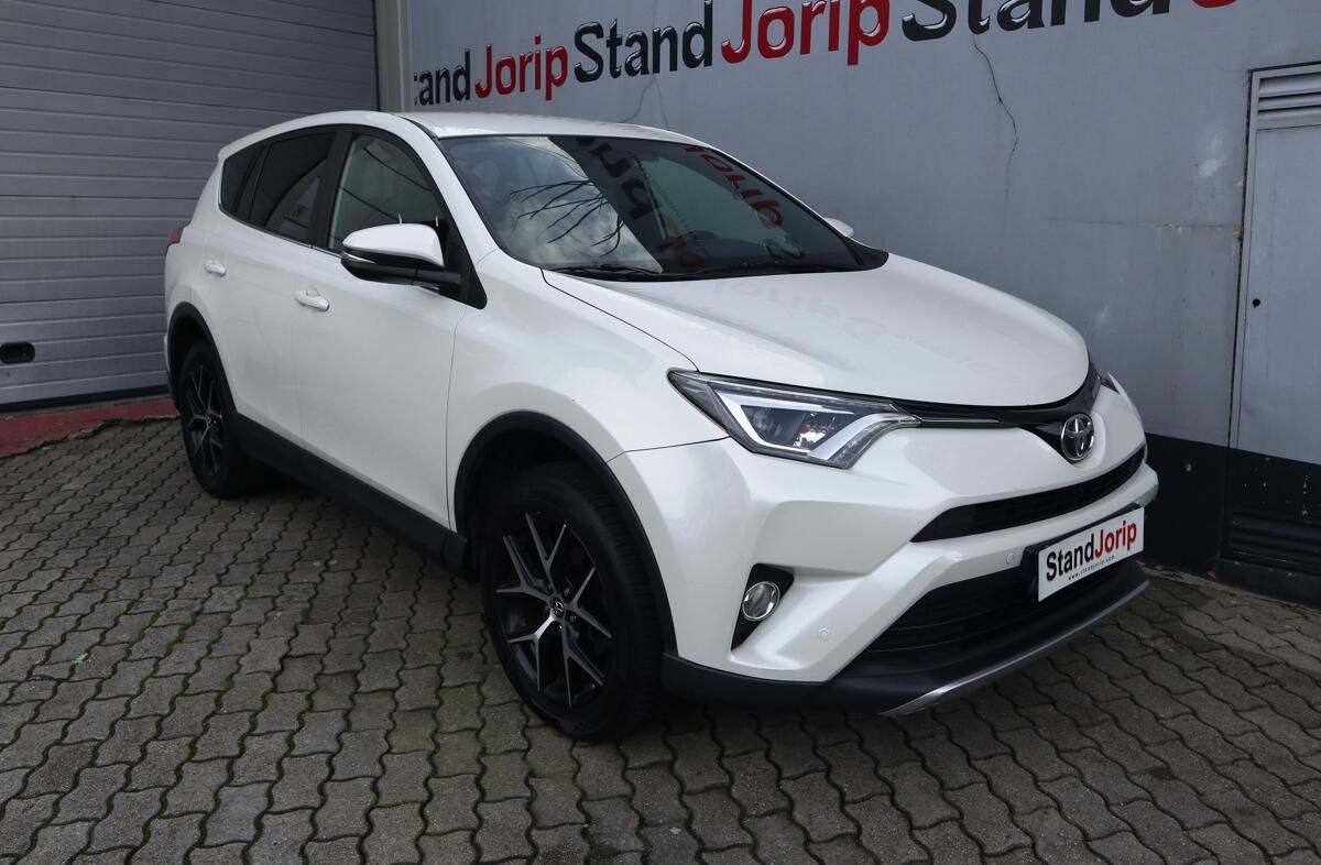 TOYOTA Auris 1.4 D-4D Comfort+Pack Sport