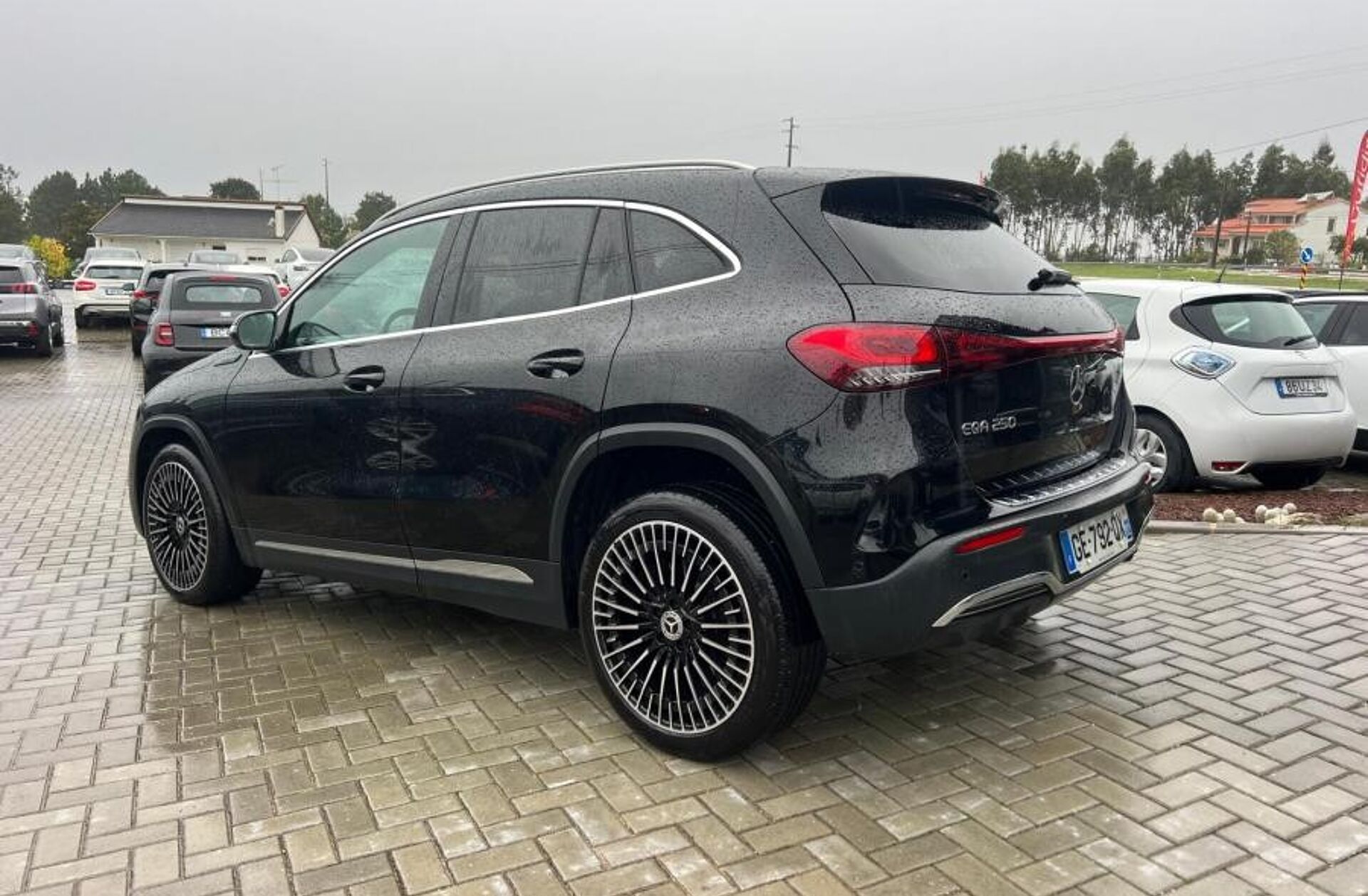 MERCEDES EQA 250+ AMG Line