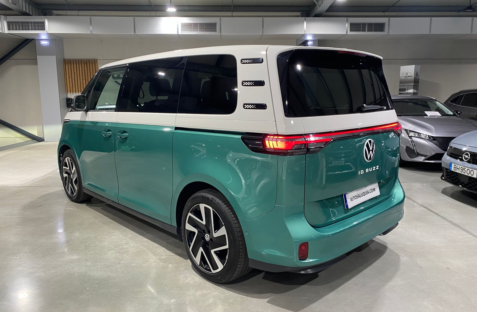 VOLKSWAGEN ID. Buzz 82 kWh Pro