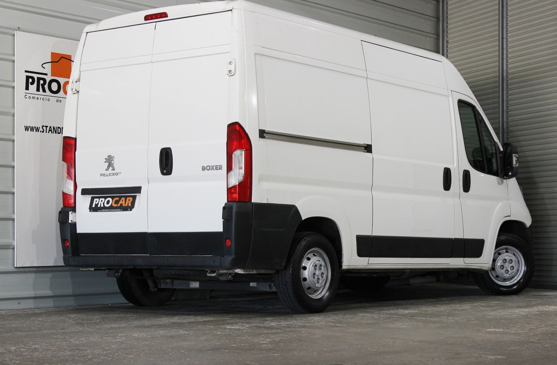 PEUGEOT Boxer 2.0 BlueHDi 333 L2H2 Premium