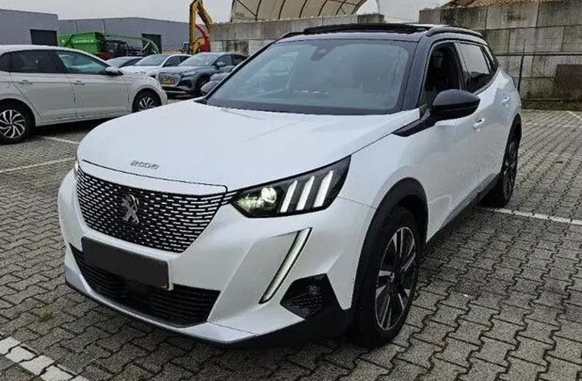 PEUGEOT 2008 e- 50 kWh GT