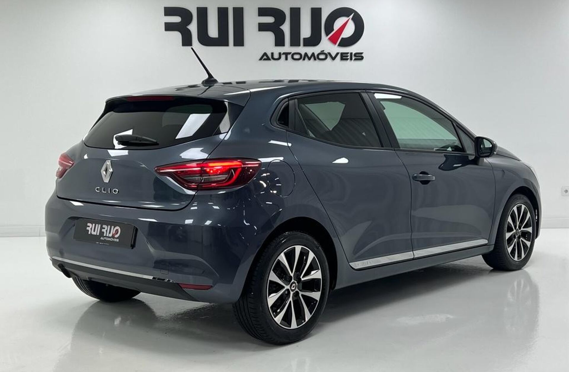 RENAULT Clio 1.0 TCe Limited