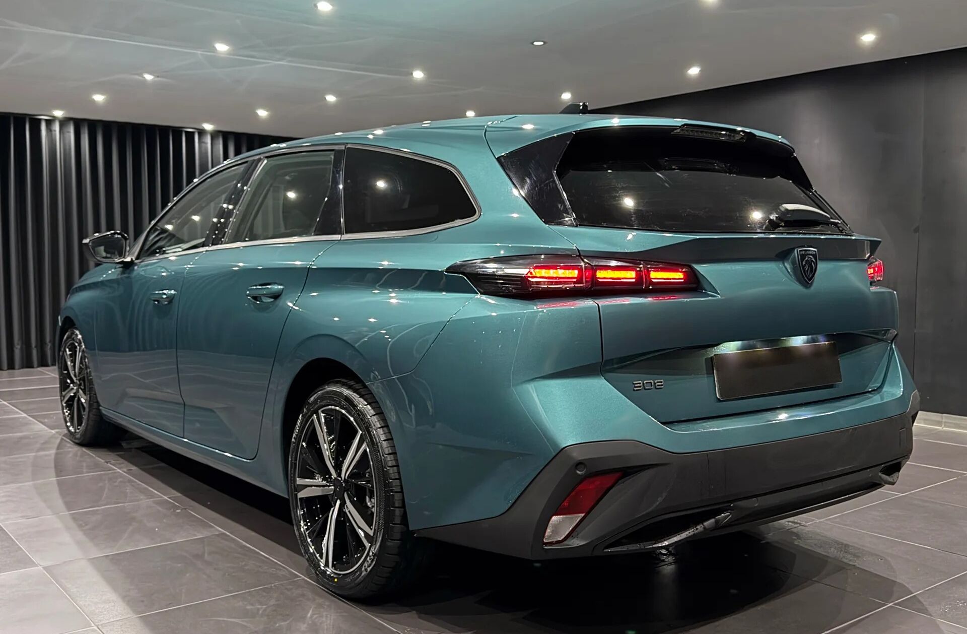 PEUGEOT 308 SW 1.2 PureTech Allure