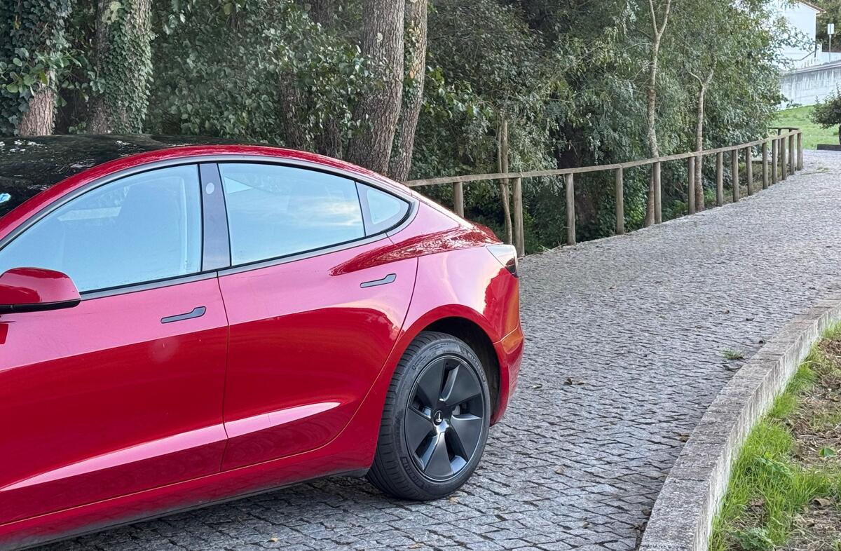 TESLA Model 3 Standard Range Plus RWD