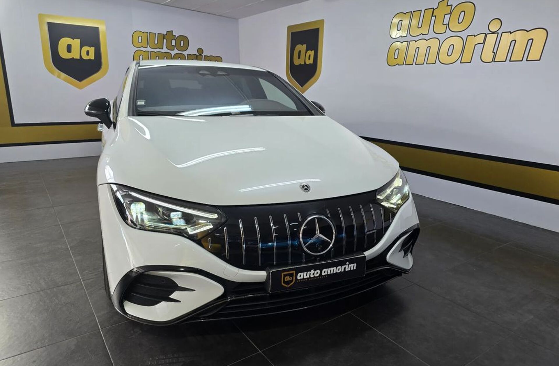 MERCEDES EQE 43 AMG 4Matic