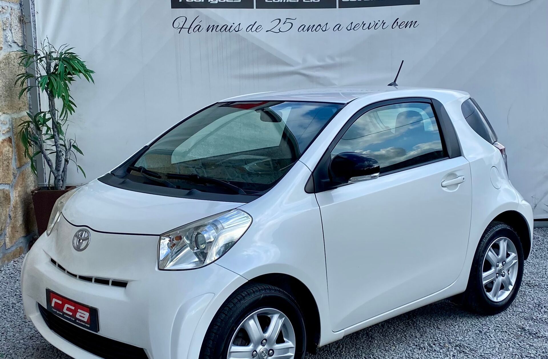 TOYOTA IQ 1.4 D-4D 2 NAVI+Bluetooth