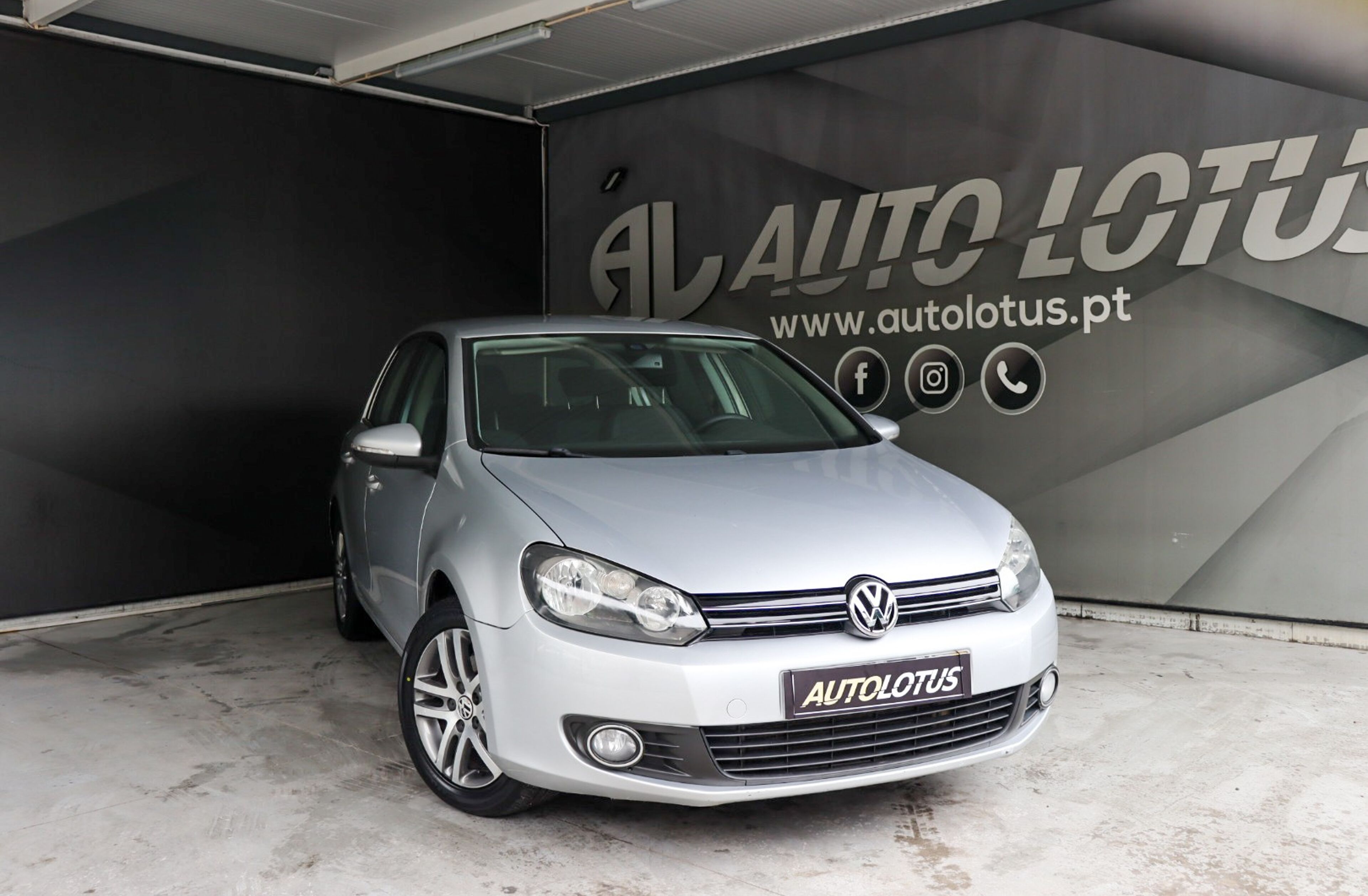 VOLKSWAGEN Golf 1.6 TDi Confortline