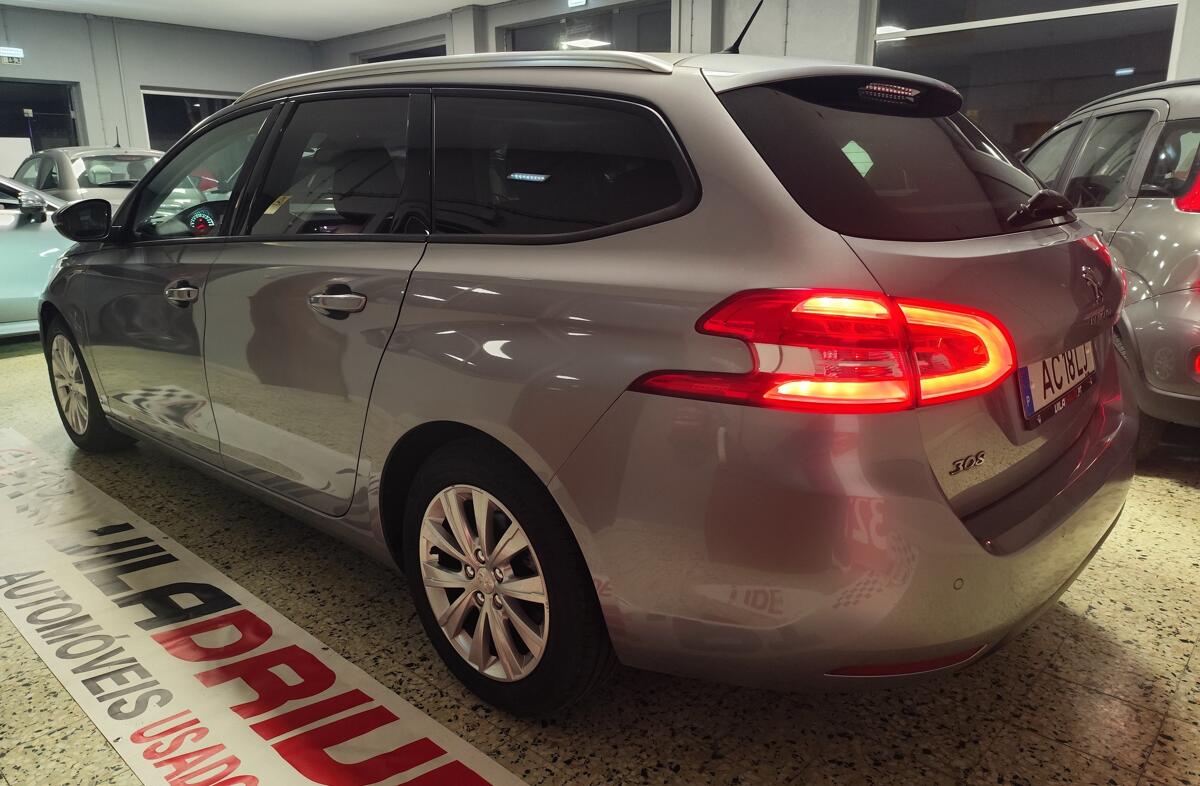 PEUGEOT 308 SW 1.5 BlueHDi Style