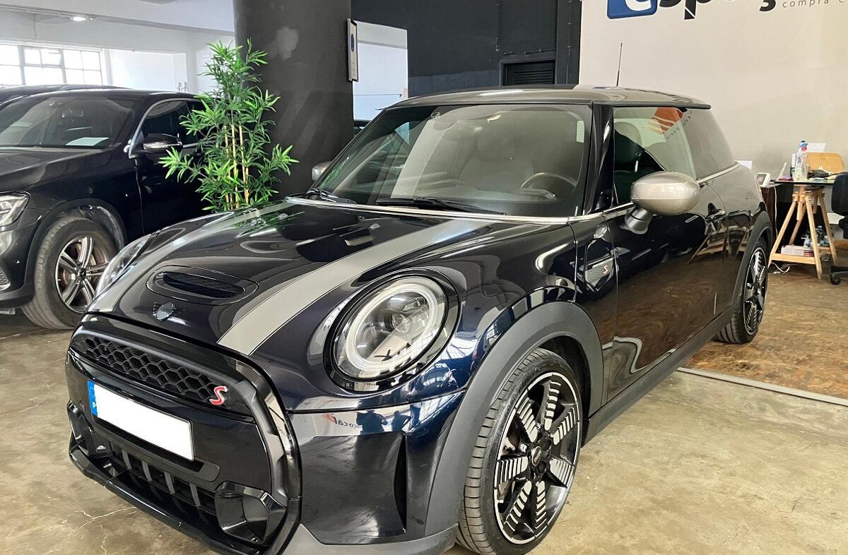 MINI Mini Cooper SE Essential