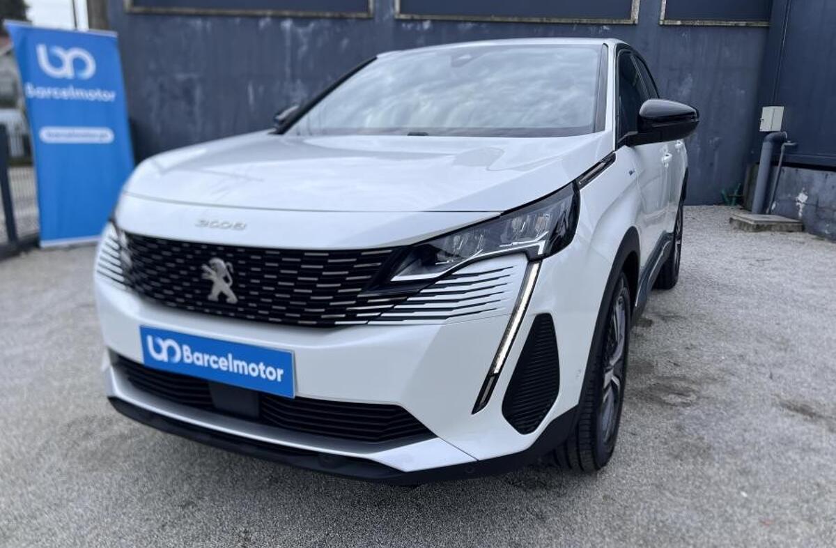 PEUGEOT 3008 1.6 Hybrid Allure Pack e-EAT8