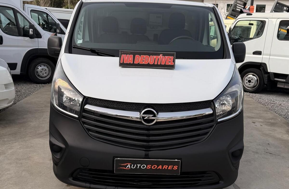 OPEL Vivaro 2.0 CDTi L3H1 Esse.Inc