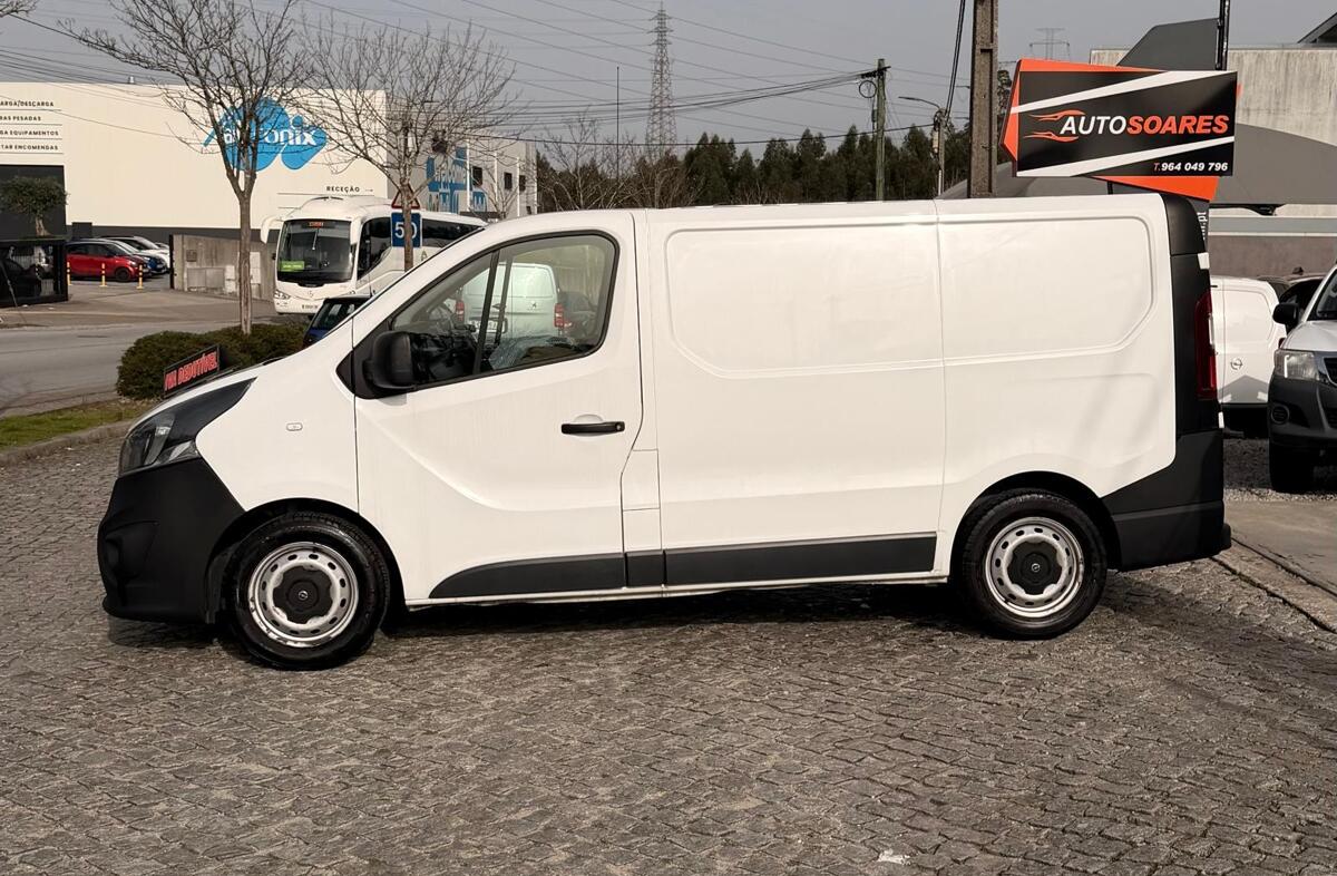 OPEL Vivaro 2.0 CDTi L3H1 Esse.Inc