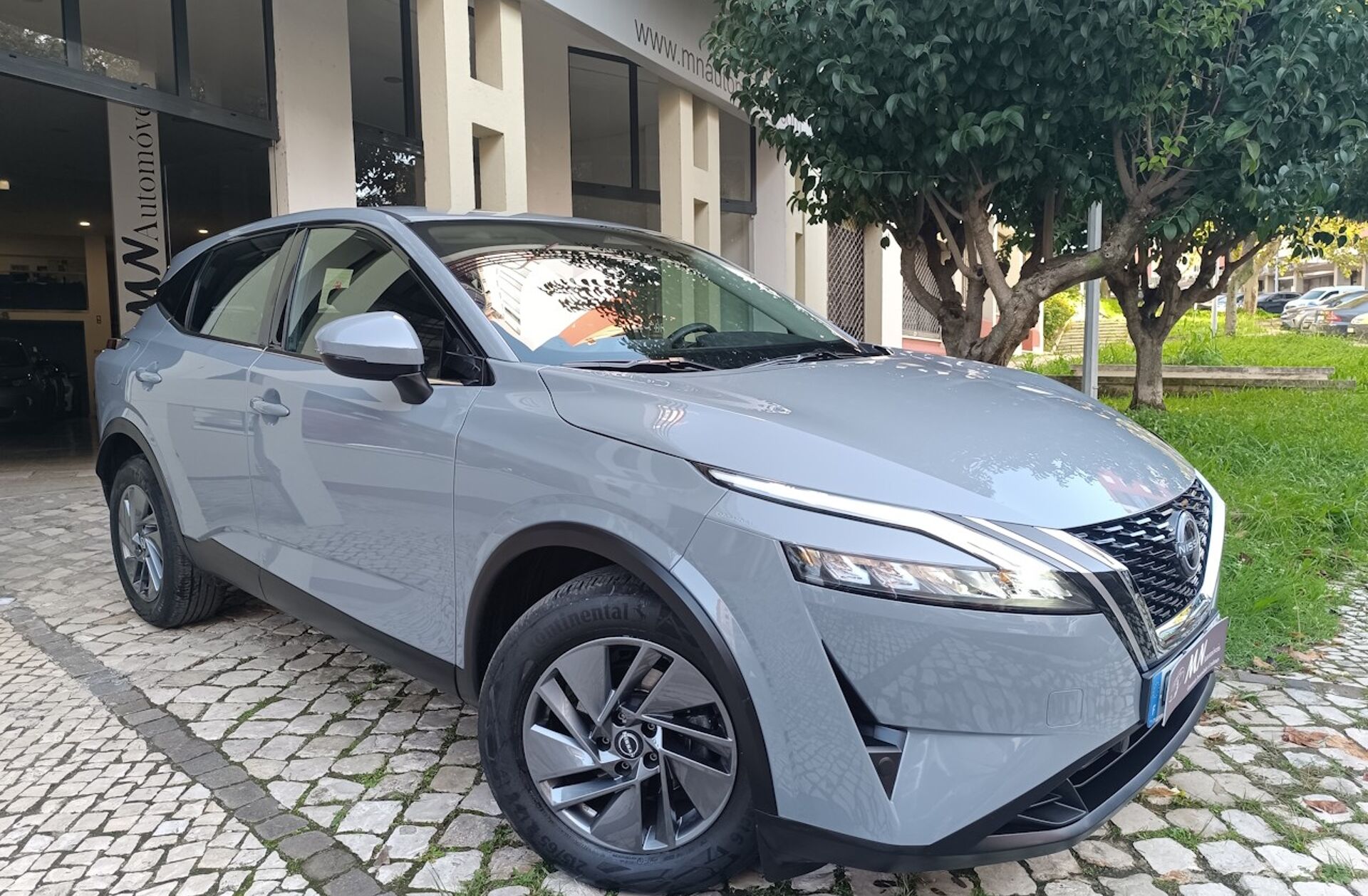 NISSAN Qashqai 1.3 DIG-T N-Connecta Xtronic