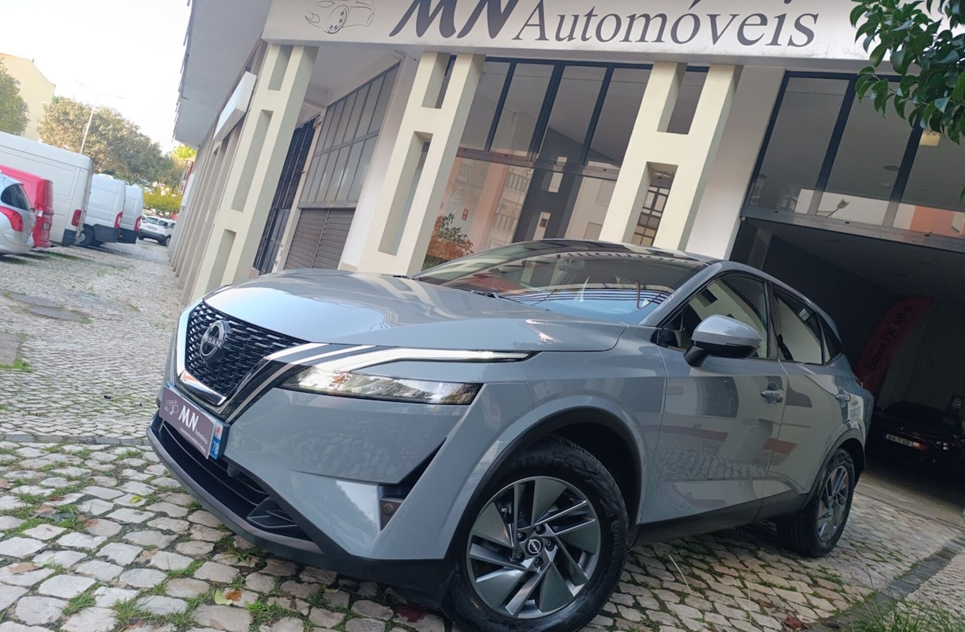 NISSAN Qashqai 1.3 DIG-T N-Connecta LED Xtronic