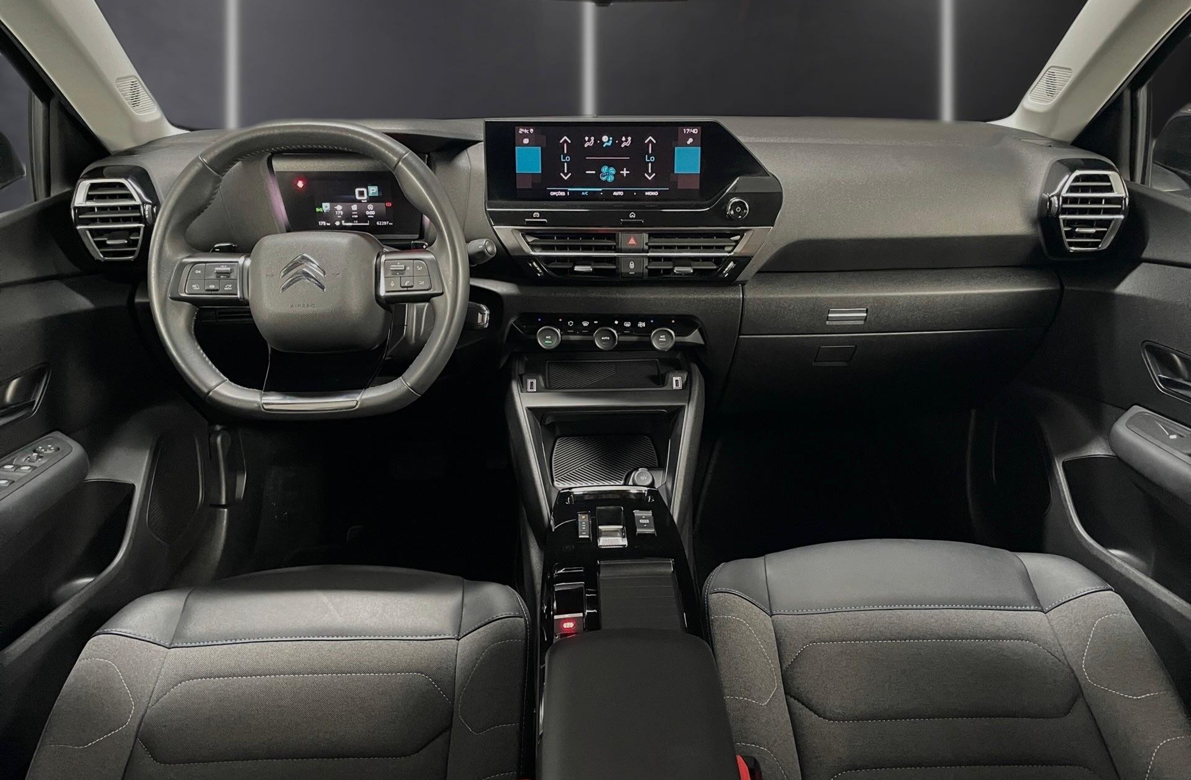 CITROEN C4 1.2 PureTech Shine EAT8