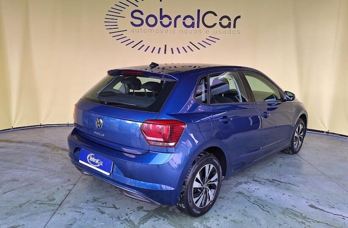 VOLKSWAGEN Polo 1.0 Confortline