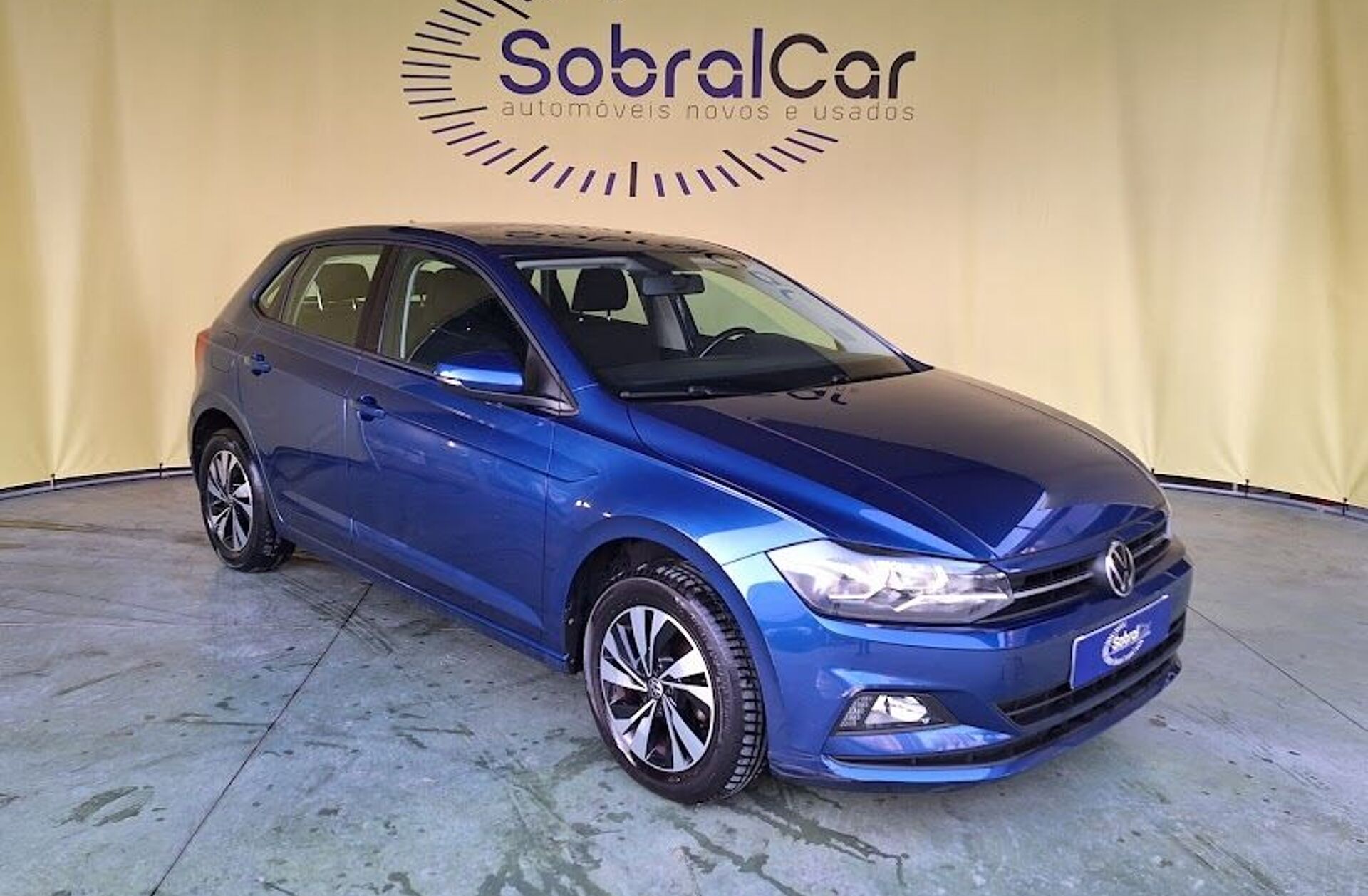 VOLKSWAGEN Polo 1.0 Confortline