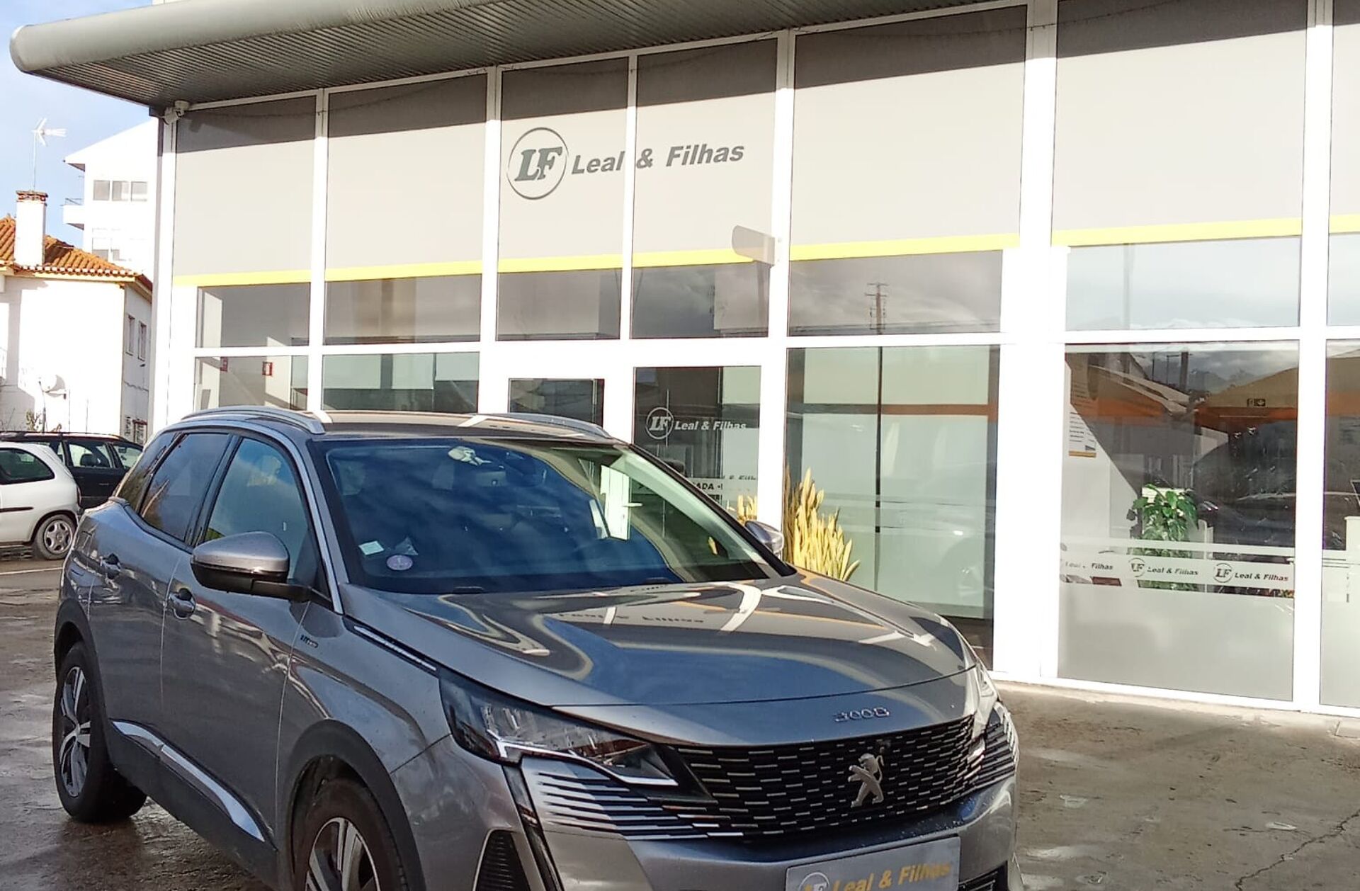 PEUGEOT 3008 1.6 Hybrid4 Allure Pack e-EAT8