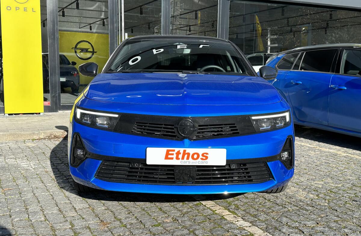 OPEL Astra 54 kWh GS