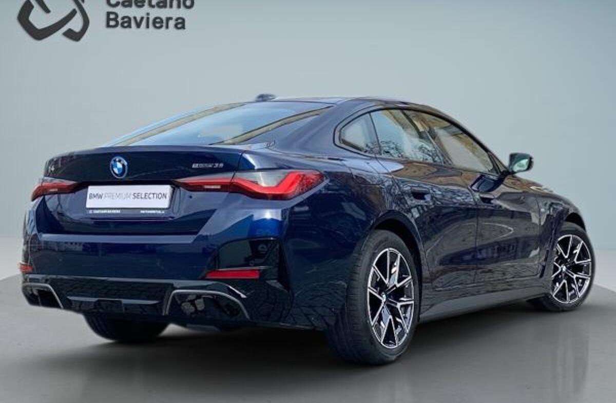 BMW i4 eDrive35 Pack Desportivo M