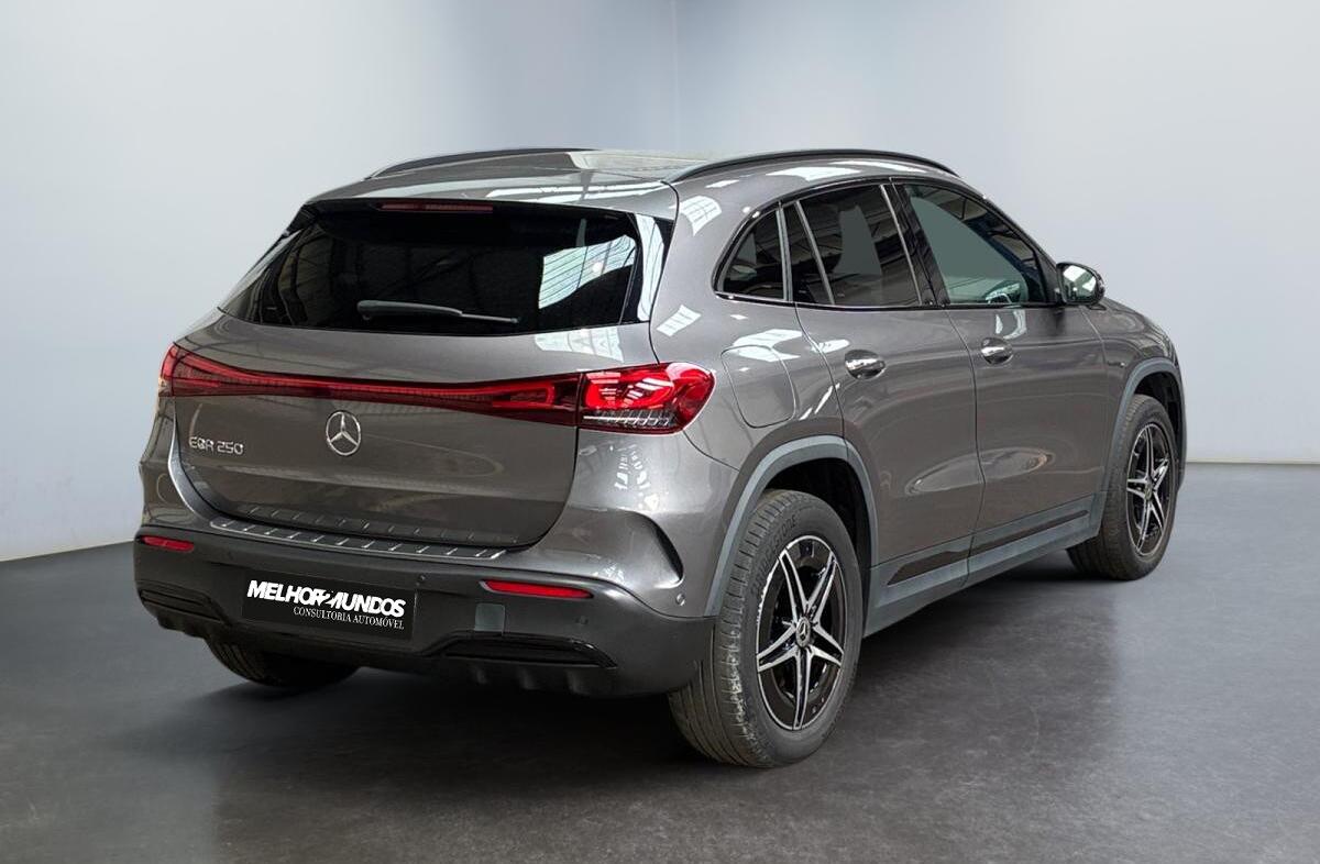 MERCEDES EQA 250+ AMG Line