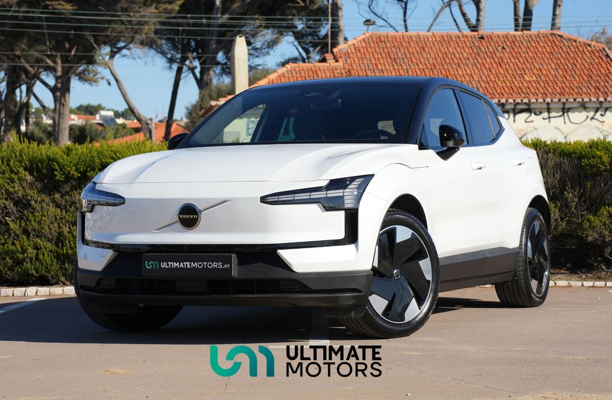 VOLVO EX30 69 kWh Single Motor Extended Range Plus