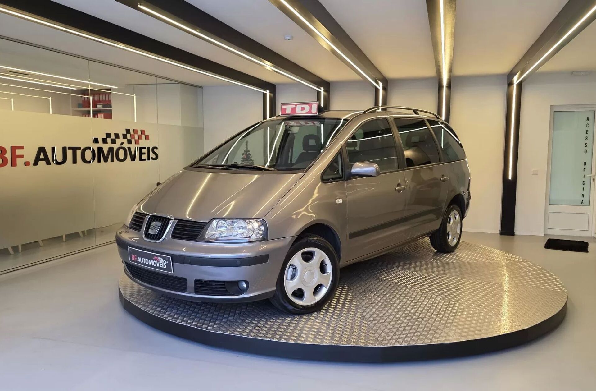 SEAT Alhambra 1.9 TDi Stylance Tip.