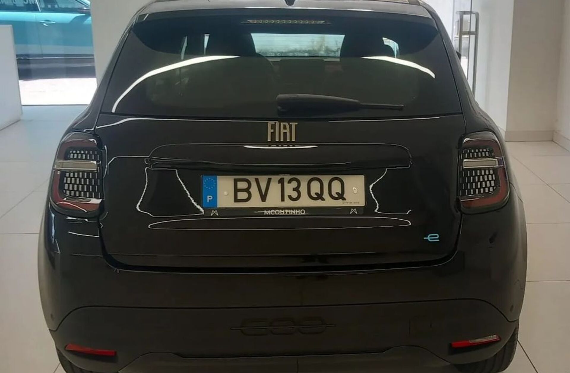 FIAT 600 e 54 kWh (RED)