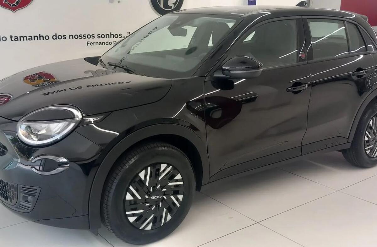 FIAT 600 e 54 kWh (RED)